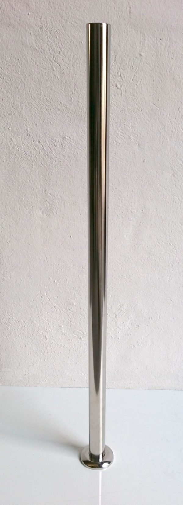Poste redondo Ø43