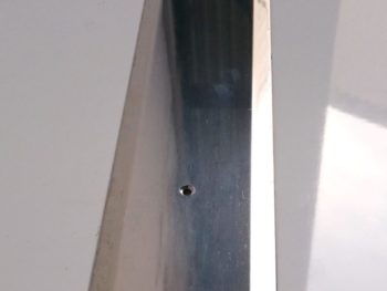 Guardapasos con taladros