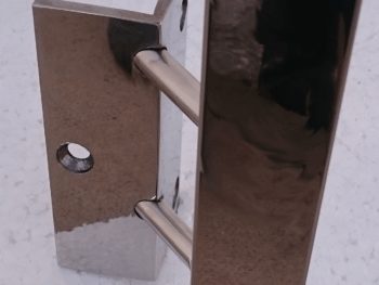 Poste Ø43 con soporte pasamanos