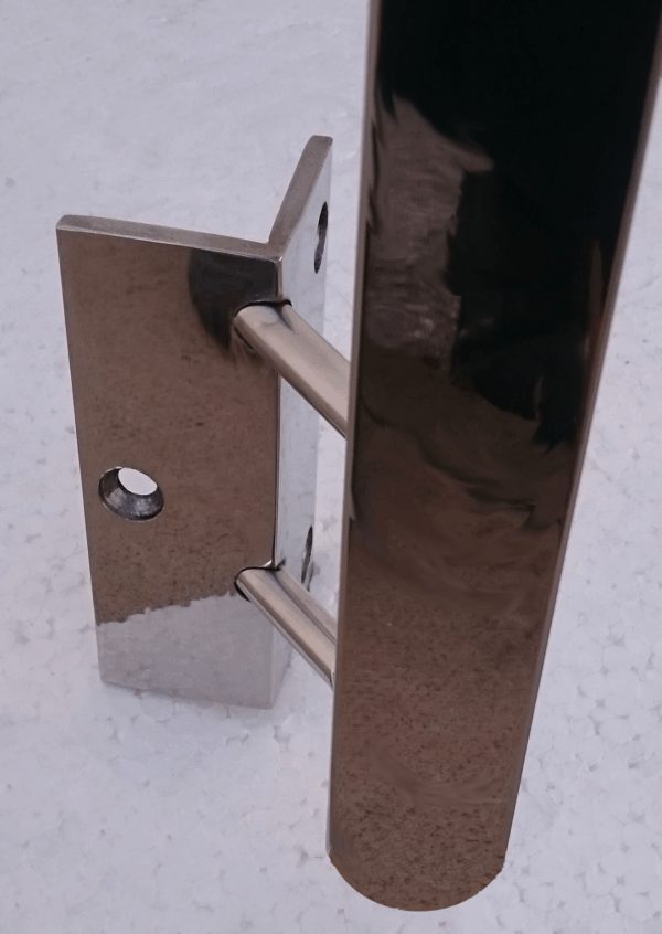 Poste Ø43 con soporte pasamanos