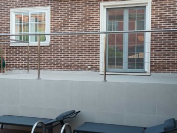 Poste Ø43 para cable con soporte