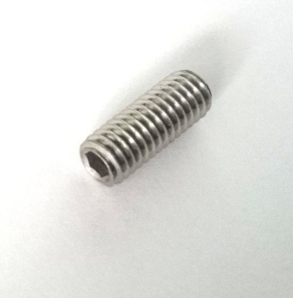 esparrago M6x16