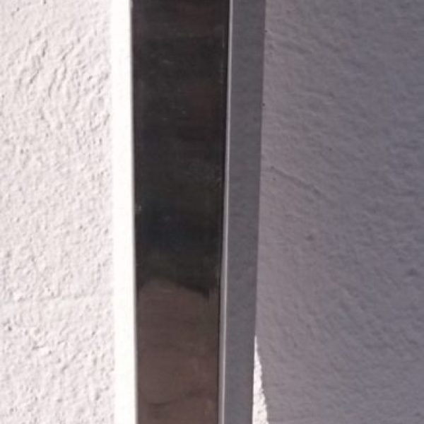 Poste 40x40 con soporte articulado para pasamanos de Ø43